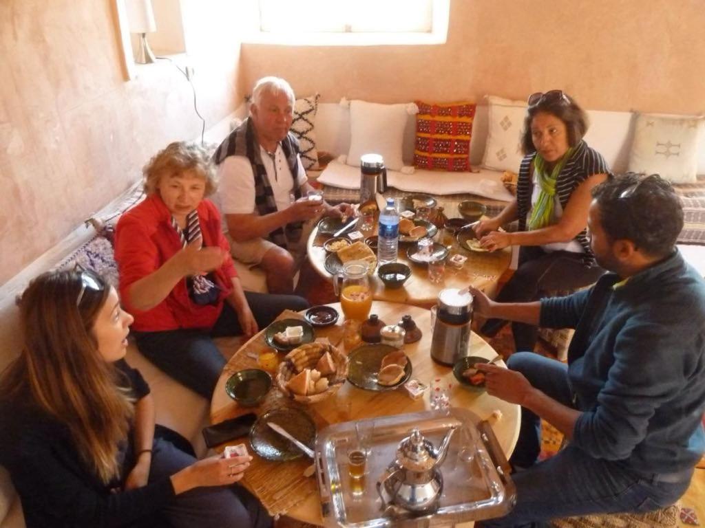 Tigmi Hamid Decouverte Des Traditions Et De La Culture Berbere Ait Benhaddou Exterior foto